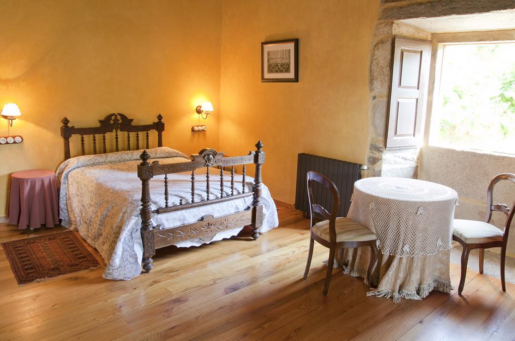 Hostal Pazo de Andeade Habitación foto